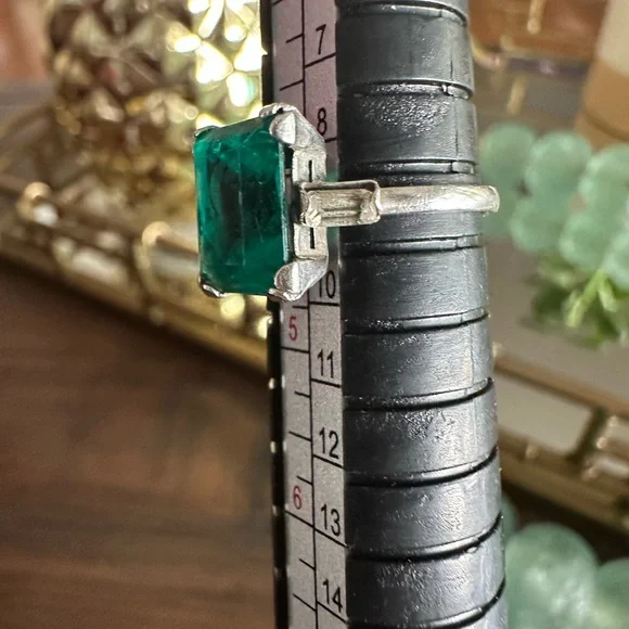 1920s Deco Ring - Sterling with Simulated Emerald Size 4.25 - Picture 5 of 8